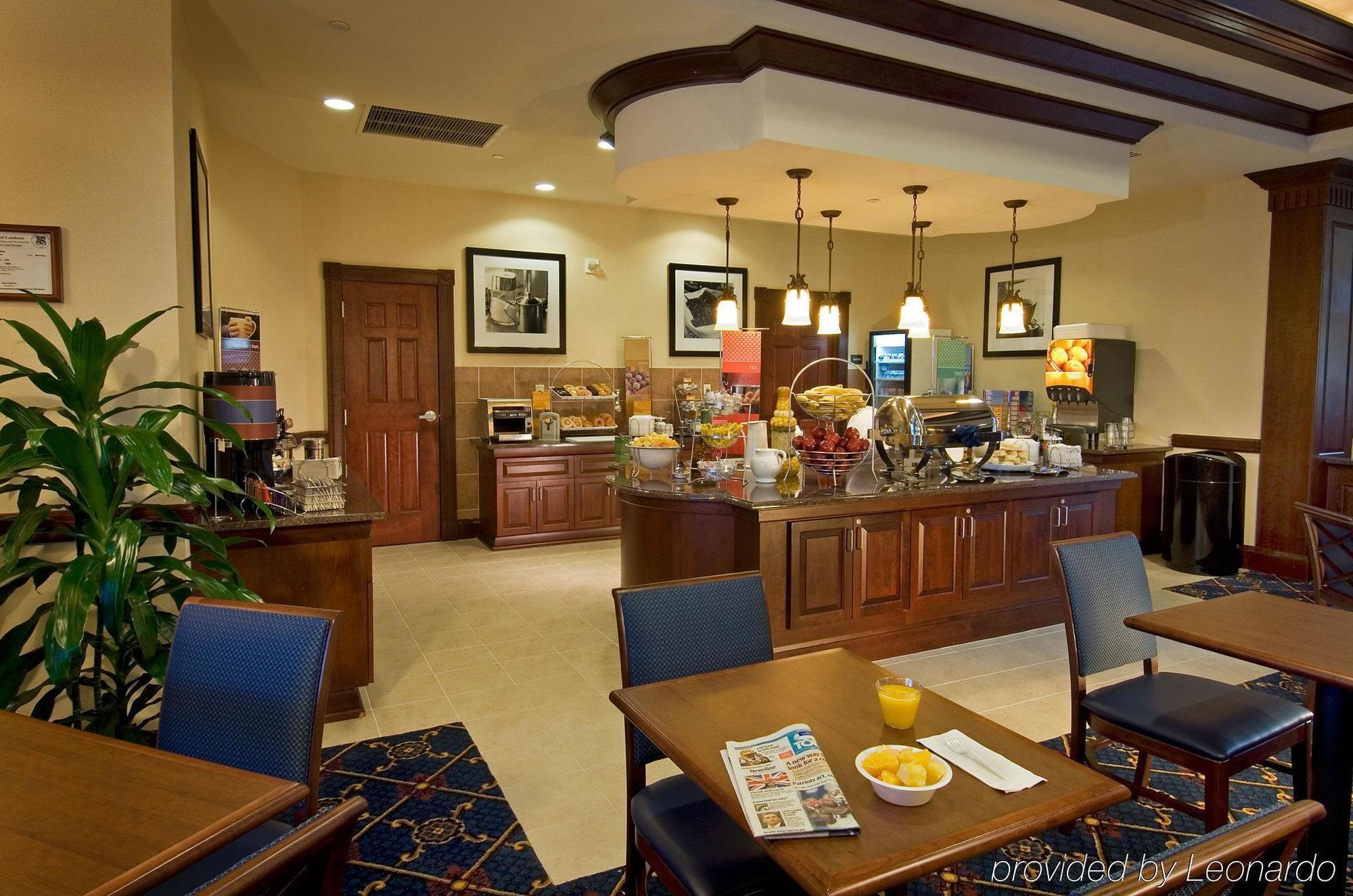 Hampton Inn & Suites Washington-Dulles International Airport Sterling Restoran gambar